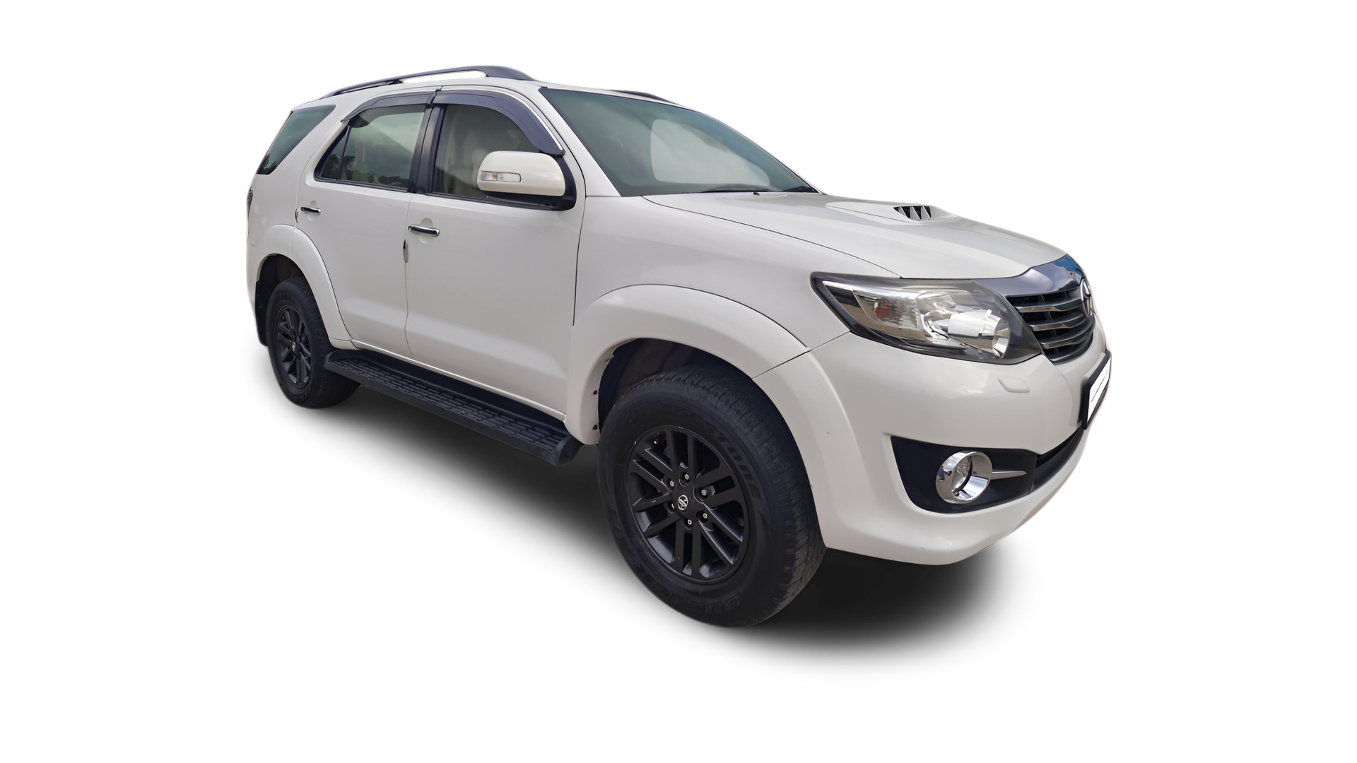 Toyota Fortuner-img
